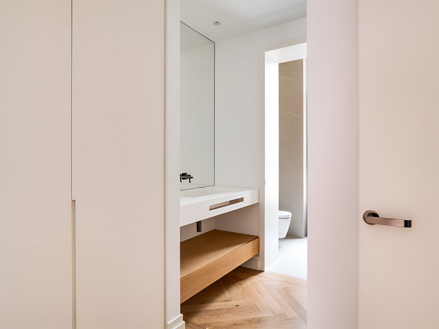 Modernes Badezimmer in den Palma City Luxe Apartments